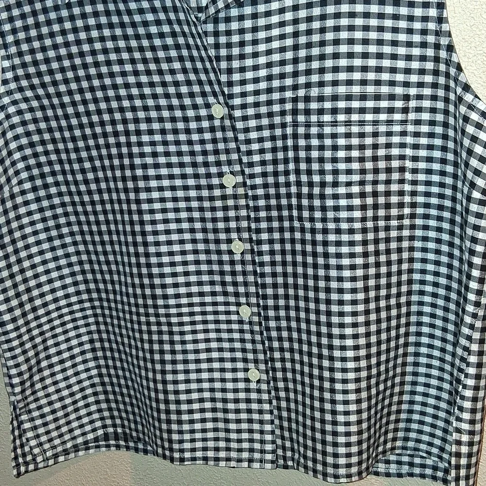 Vintage Black and White Gingham Sleeveless Button Down Cropped 100% Silk Top M - Picture 3 of 5